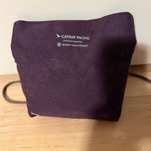 Cathay Pacific business class travel pouch
